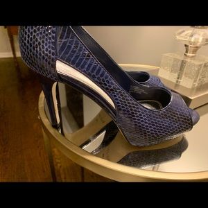 White House Black market woman’s shoes